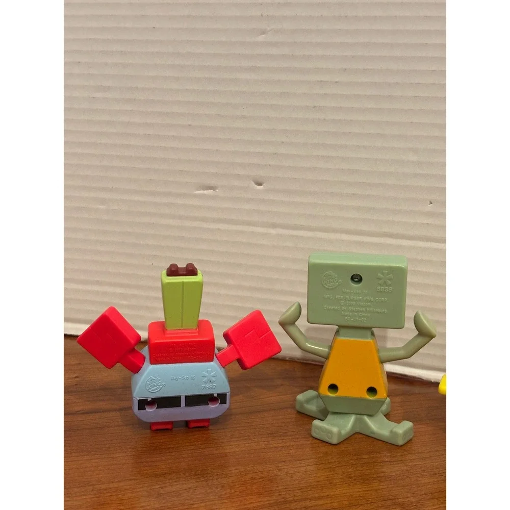 SpongeBob SquarePants Burger King Toy Lot 2009 Squidward Sandy Mr Krabs 4pc Set